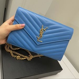 YSL Monogramme Grain de Poudre Wallet on Chain